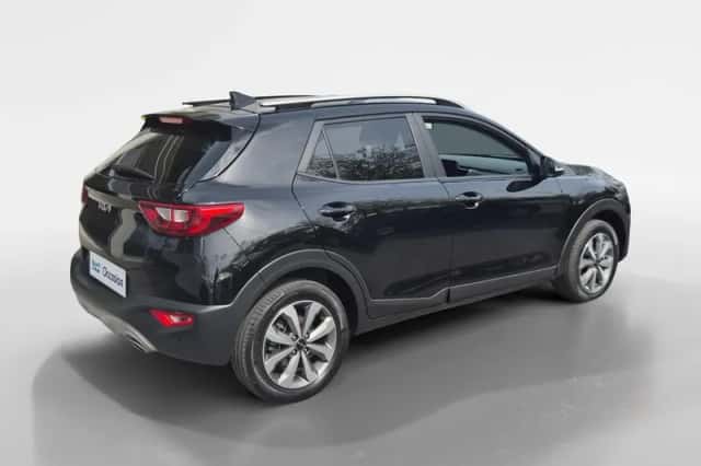 Kia Stonic (2024) thumbnail 6