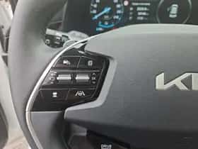 Kia Niro EV (2025) thumbnail 17
