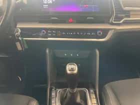 Kia Sportage (2023) thumbnail 18