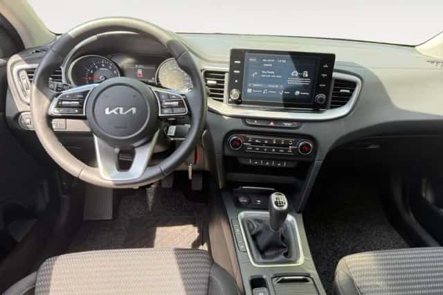 Kia XCeed (2024) thumbnail 12