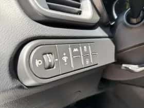 Kia XCeed (2024) thumbnail 16