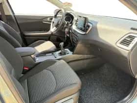 Kia XCeed (2024) thumbnail 9