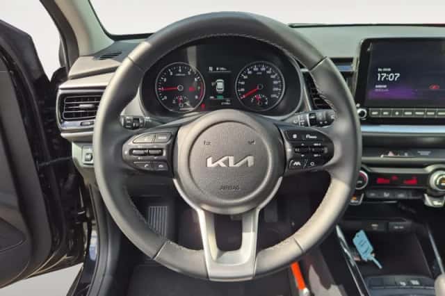 Kia Stonic (2022) thumbnail 12
