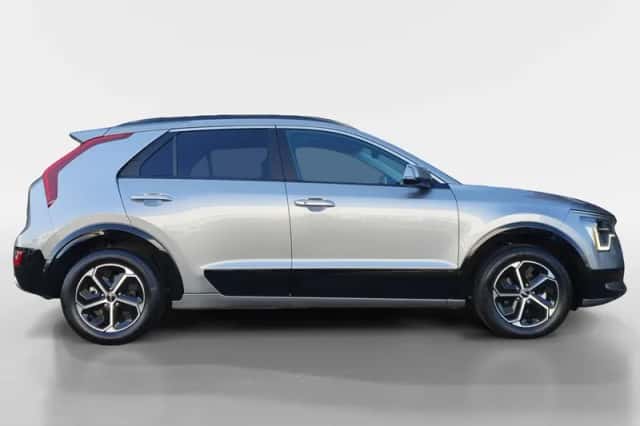 Kia Niro (2025) thumbnail 3