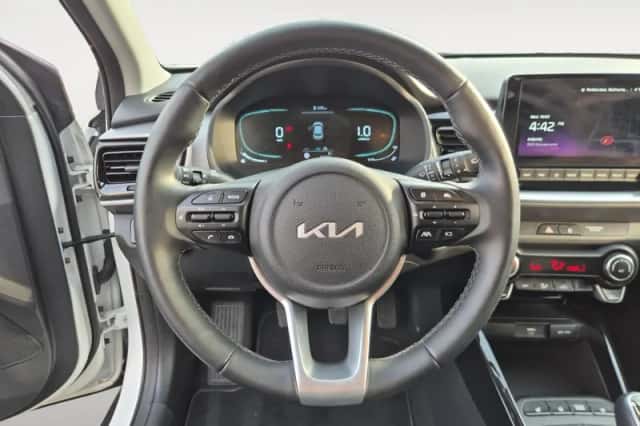 Kia Stonic (2025) thumbnail 12