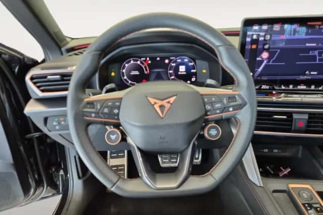 CUPRA Leon (2025) thumbnail 12