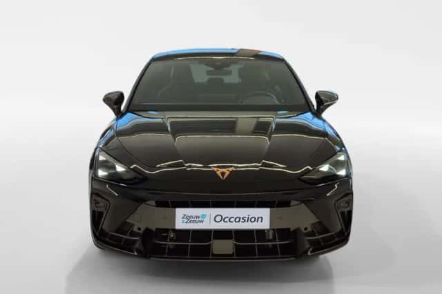 CUPRA Leon (2025) thumbnail 3