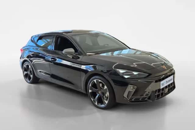 CUPRA Leon (2025) thumbnail 4