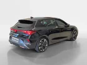 CUPRA Leon (2025) thumbnail 6