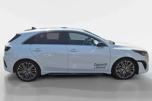 Kia Ceed (2025) thumbnail 5