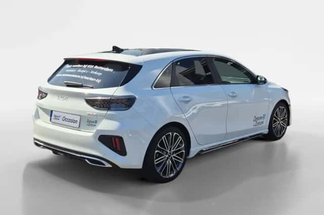 Kia Ceed (2025) thumbnail 6