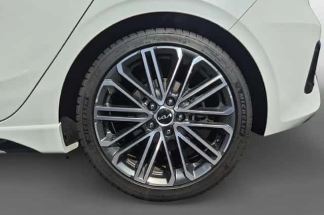 Kia Ceed (2025) thumbnail 9
