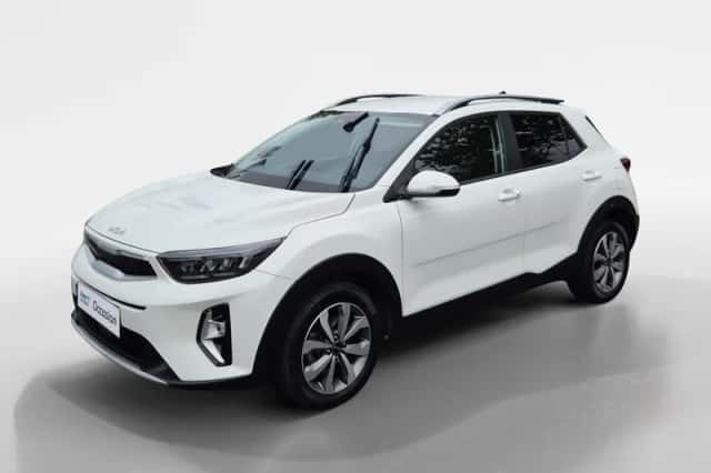 Kia Stonic (2023) thumbnail 2