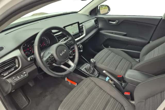 Kia Stonic (2023) thumbnail 11