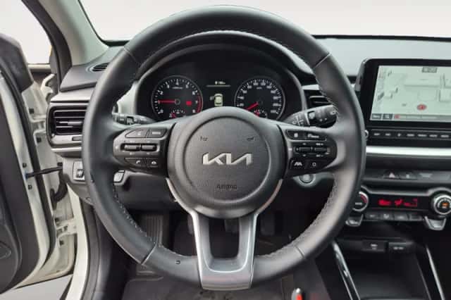 Kia Stonic (2023) thumbnail 12
