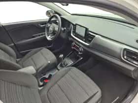 Kia Stonic (2023) thumbnail 21