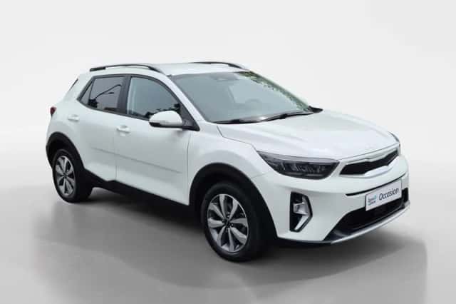 Kia Stonic (2023) thumbnail 4