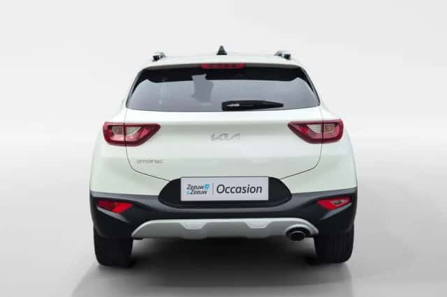 Kia Stonic (2023) thumbnail 7