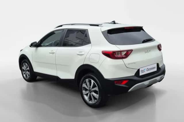 Kia Stonic (2023) thumbnail 8