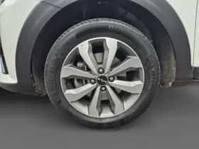 Kia Stonic (2023) thumbnail 9