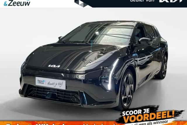 Kia EV4 (2026) thumbnail 1