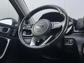 Kia Ceed (2018) thumbnail 19