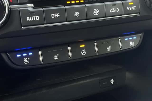 Kia Ceed (2018) thumbnail 26