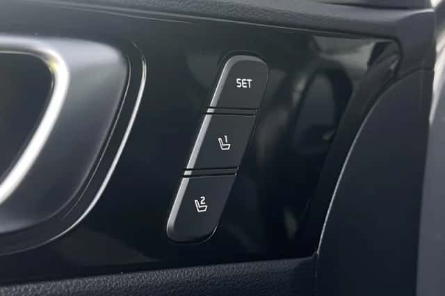 Kia Ceed (2018) thumbnail 31