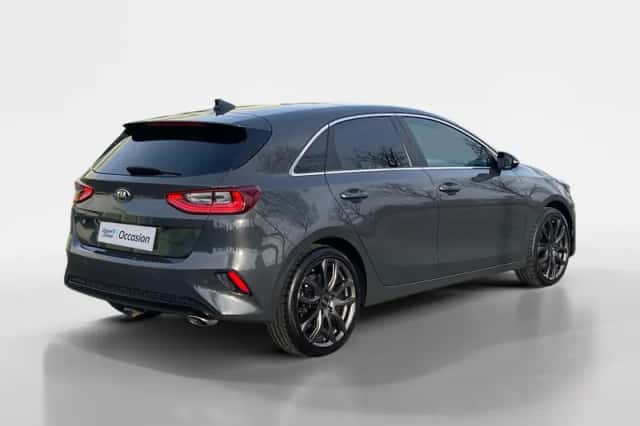 Kia Ceed (2018) thumbnail 5