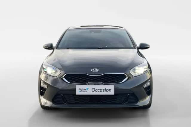 Kia Ceed (2018) thumbnail 8