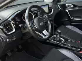 Kia Ceed (2018) thumbnail 9