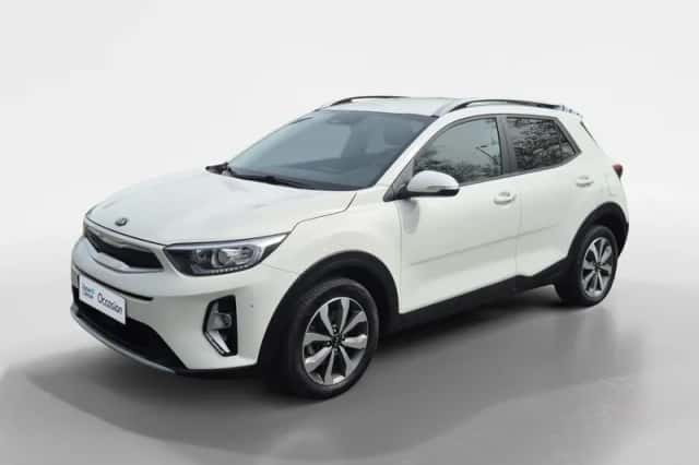 Kia Stonic (2021) thumbnail 2