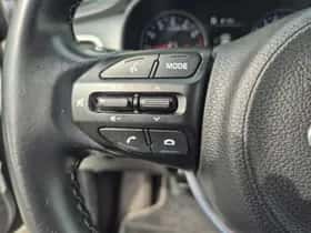 Kia Stonic (2021) thumbnail 13