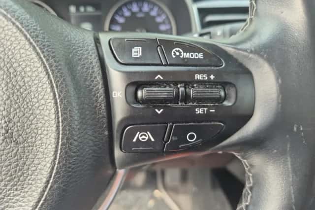 Kia Stonic (2021) thumbnail 14