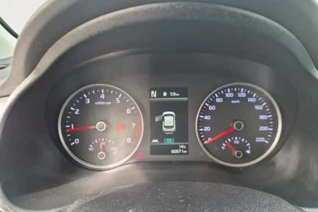 Kia Stonic (2021) thumbnail 15
