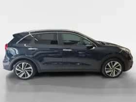 Kia Niro (2017) thumbnail 5