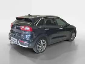 Kia Niro (2017) thumbnail 6