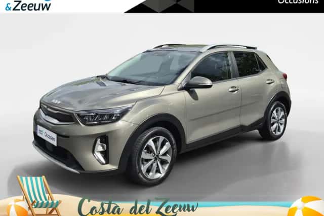 Kia Stonic (2023) thumbnail 1