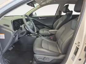 Kia Niro (2022) thumbnail 10