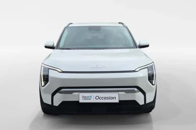 Kia EV3 (2025) thumbnail 3