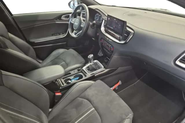 Kia Proceed (2023) thumbnail 22