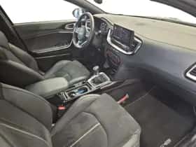 Kia Proceed (2023) thumbnail 22