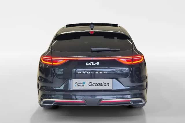 Kia Proceed (2023) thumbnail 7