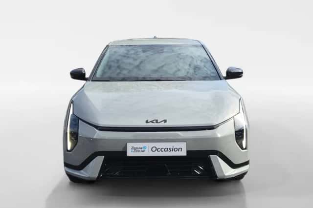 Kia EV4 (2026) thumbnail 3