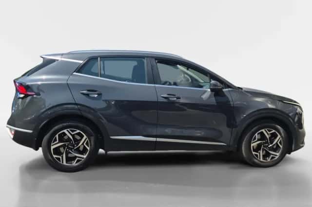 Kia Sportage (2024) thumbnail 5