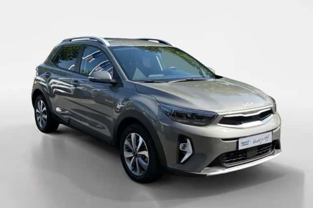 Kia Stonic (2023) thumbnail 4