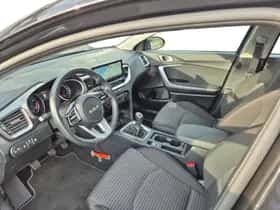 Kia Ceed Sportswagon (2024) thumbnail 11