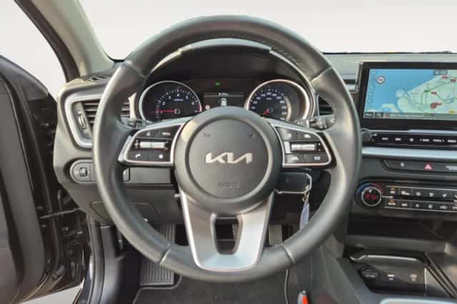Kia Ceed Sportswagon (2024) thumbnail 12