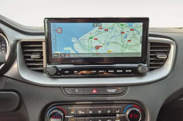 Kia Ceed Sportswagon (2024) thumbnail 17