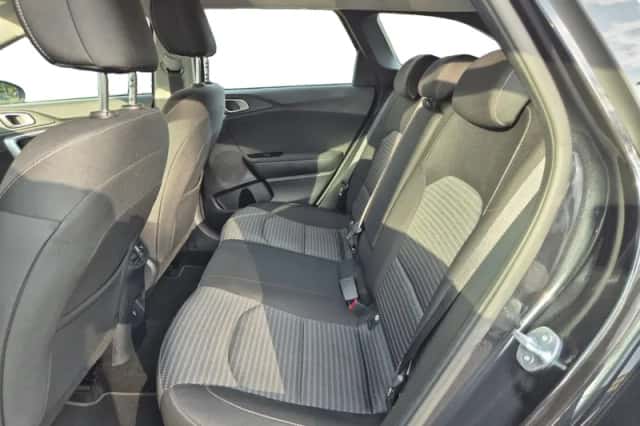 Kia Ceed Sportswagon (2024) thumbnail 18
